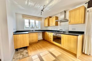 Kitchen Diner- click for photo gallery